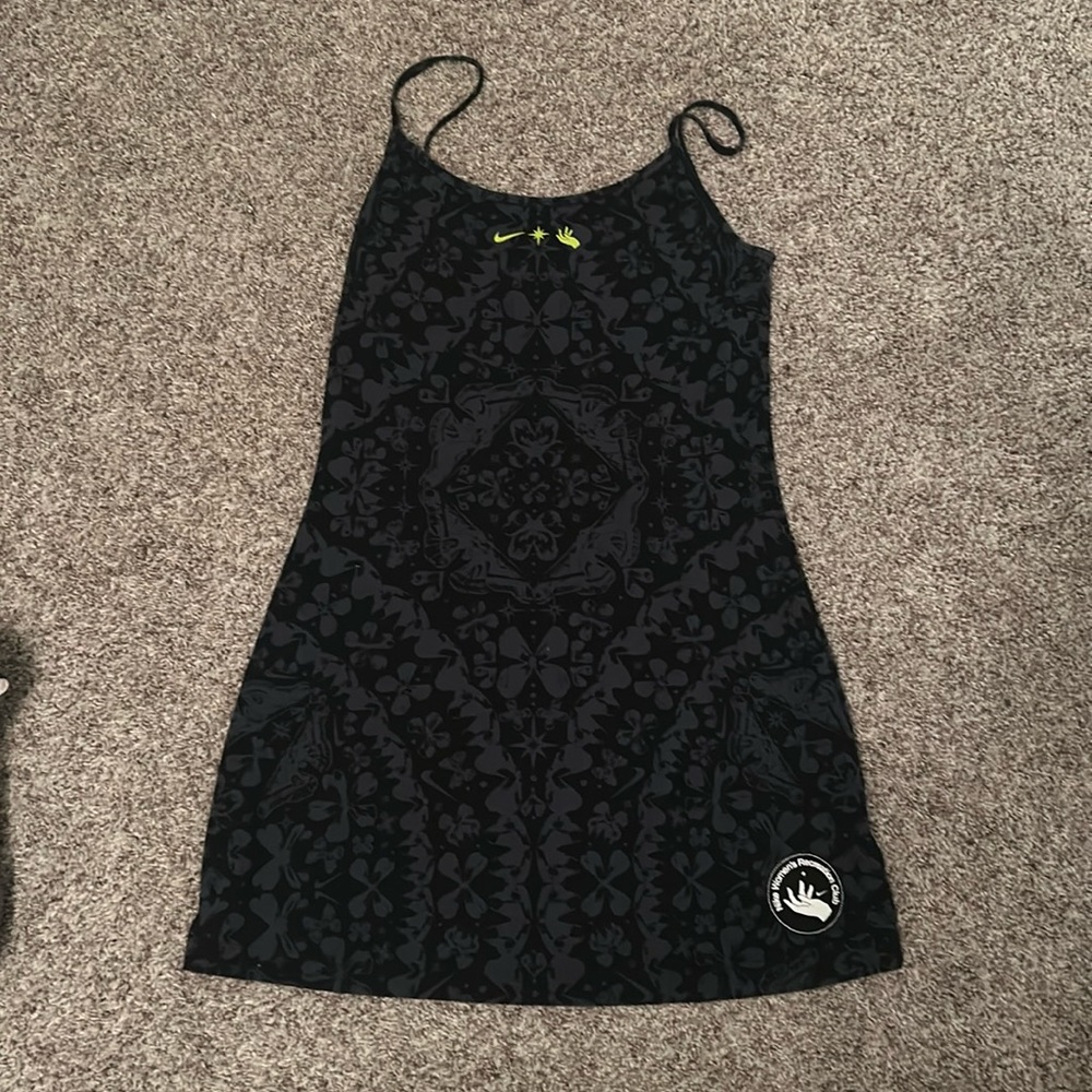 Nike women's recreation club dress